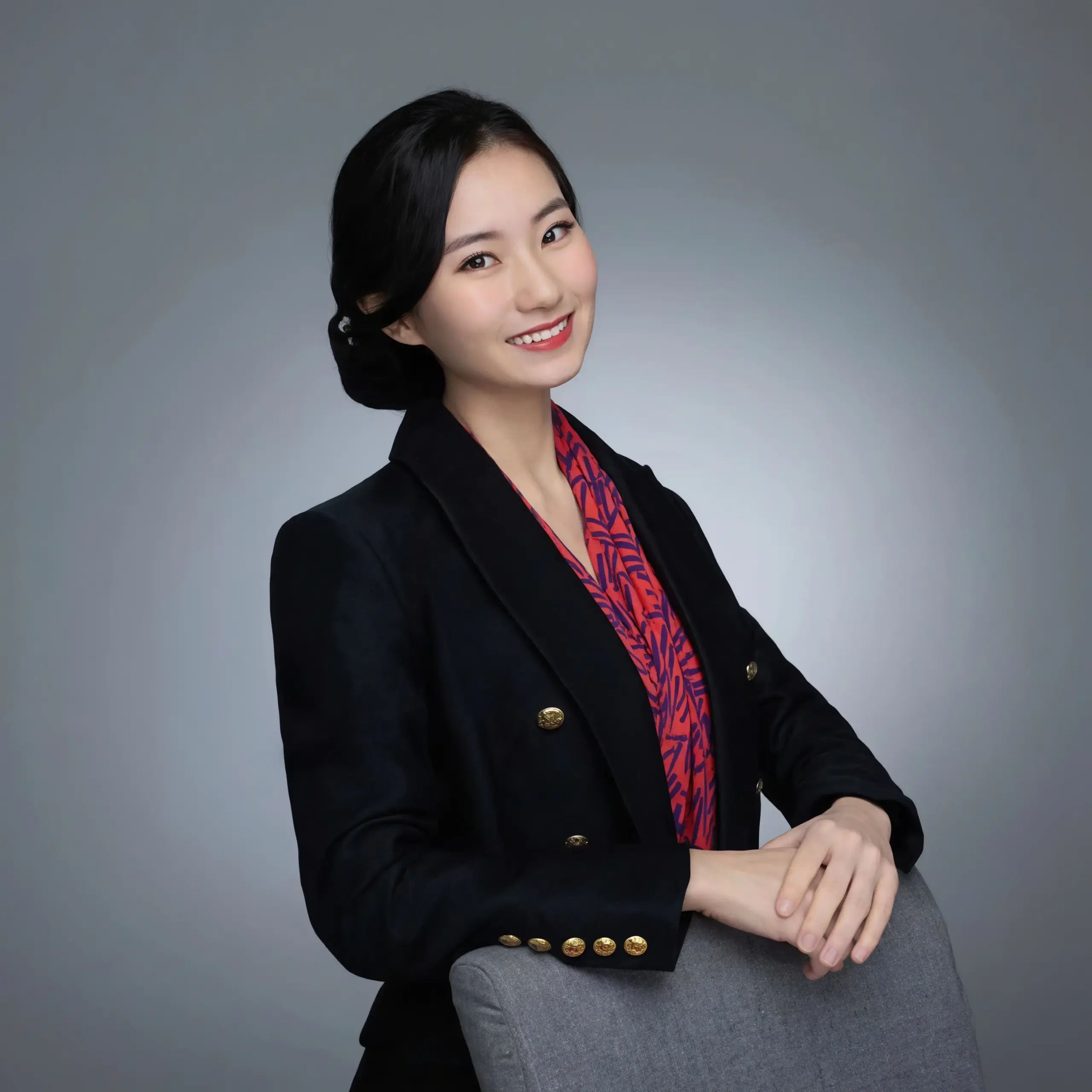 Founder of Nihao Language Education holding EdUHK TCSL Master degree